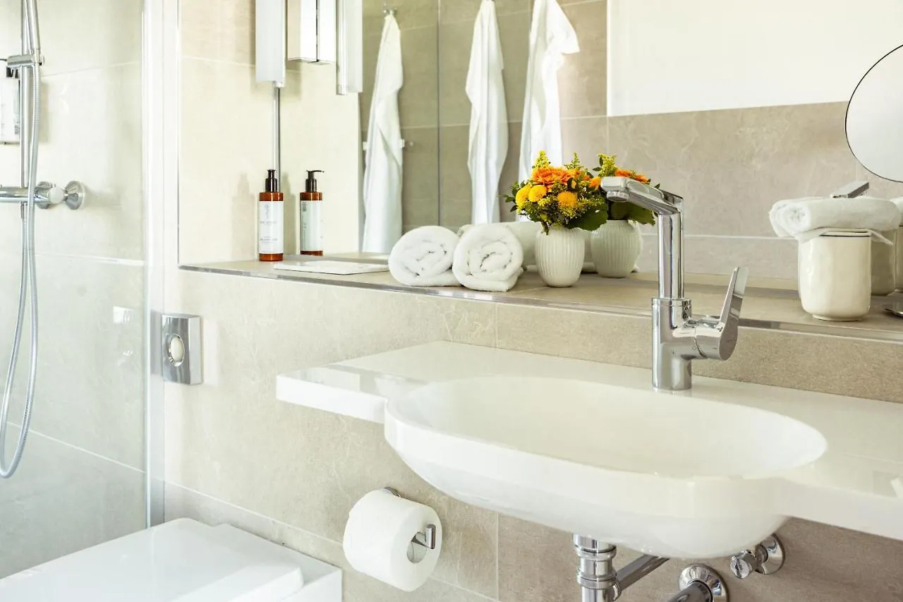 Hotel Am Schwanenhaus Drezno 0*,